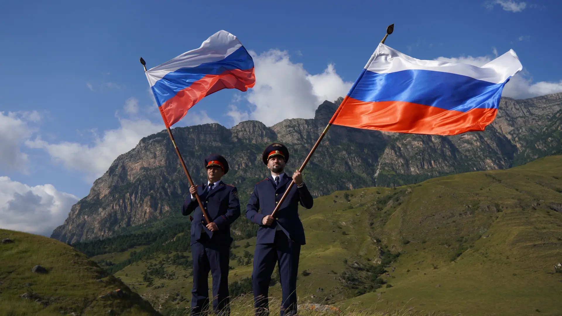 🇷🇺 С Днём Государственного флага Российской Федерации!