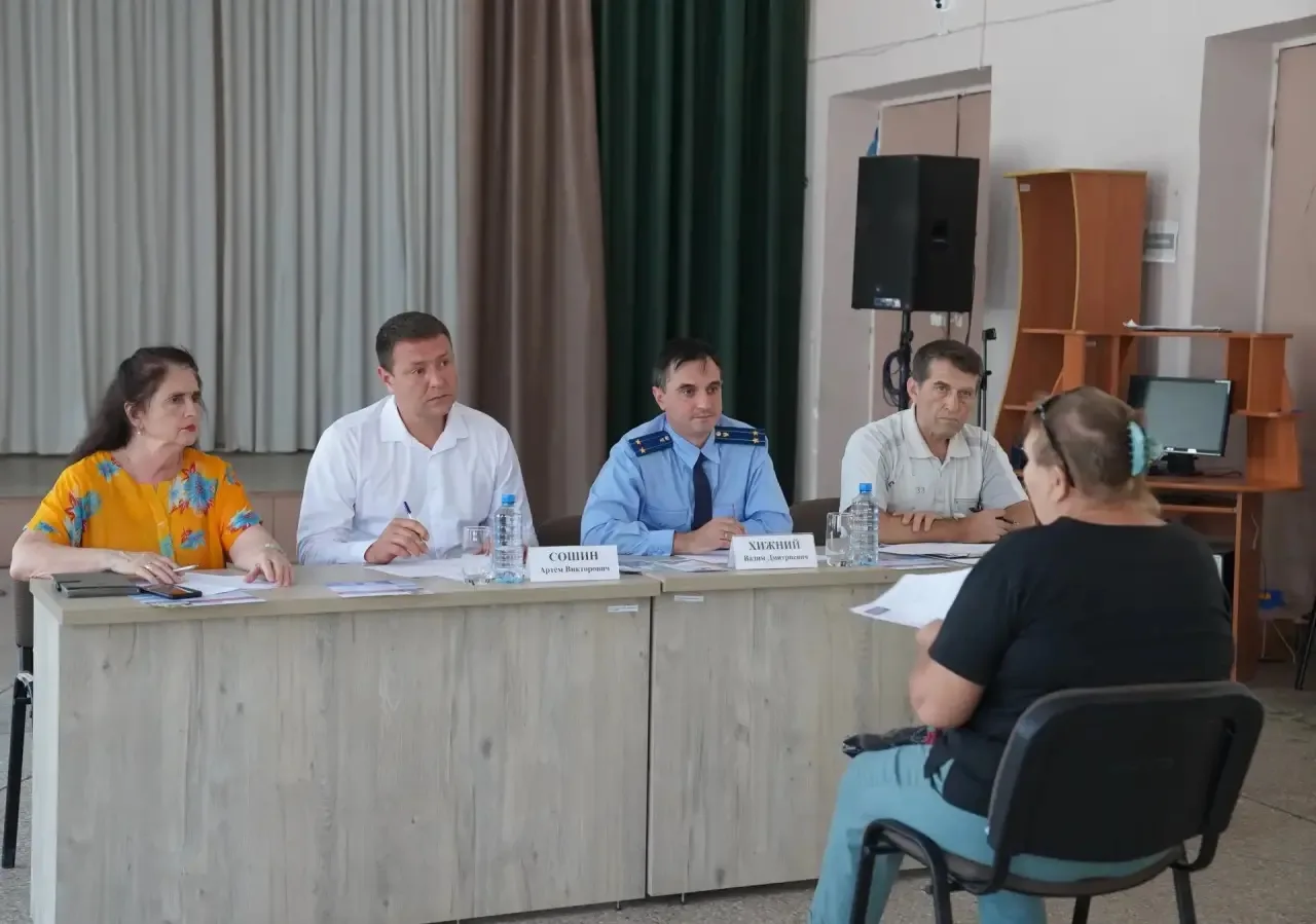 Сегодня вместе с прокурором Приморско‑Ахтарского района Вадимом Дмитриевичем Хижним про...