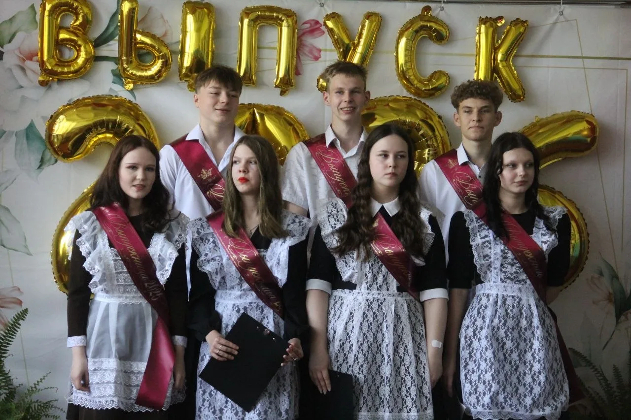 🔔 Первый важный рубеж пройден! Последний звонок для 9-х классов — 2026!