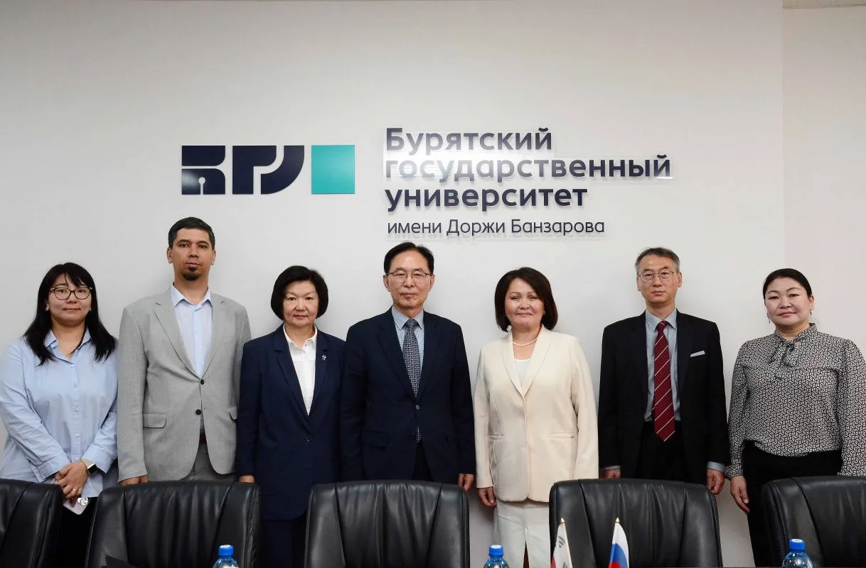 Делегация Генерального консульства Республики Корея посетила БГУ

Делегацию возглавил Генеральный ко