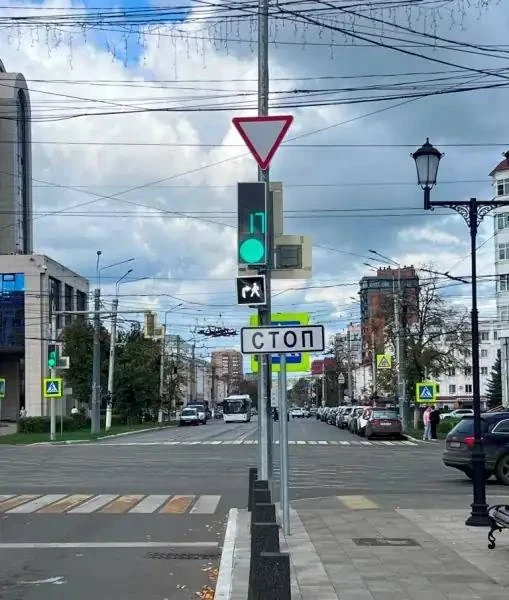 Светофоры в Саранске оборудуют дополнительными секциями для безопасности пешеходов
