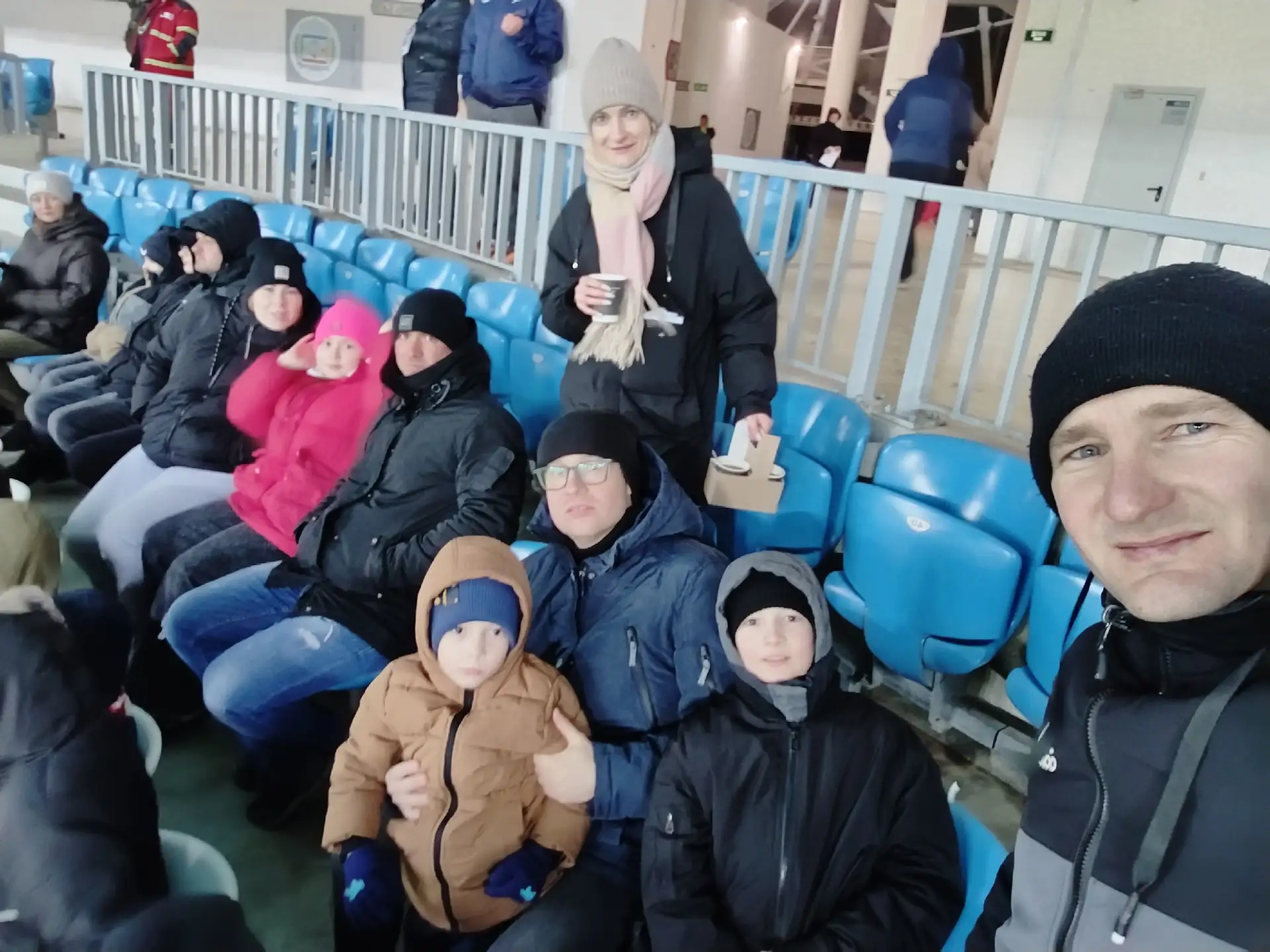 Ученики нашей школы на футбольном матче «Ротор» — «Факел» 🏟️  Наши ученики посетили захватывающий фу