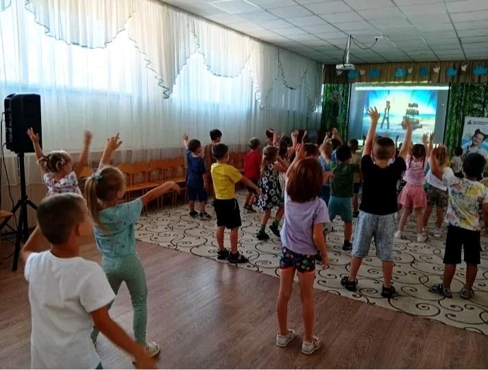 ⛹ День физкультурника - отличный повод создать радостную атмосферу, привить детям любов...