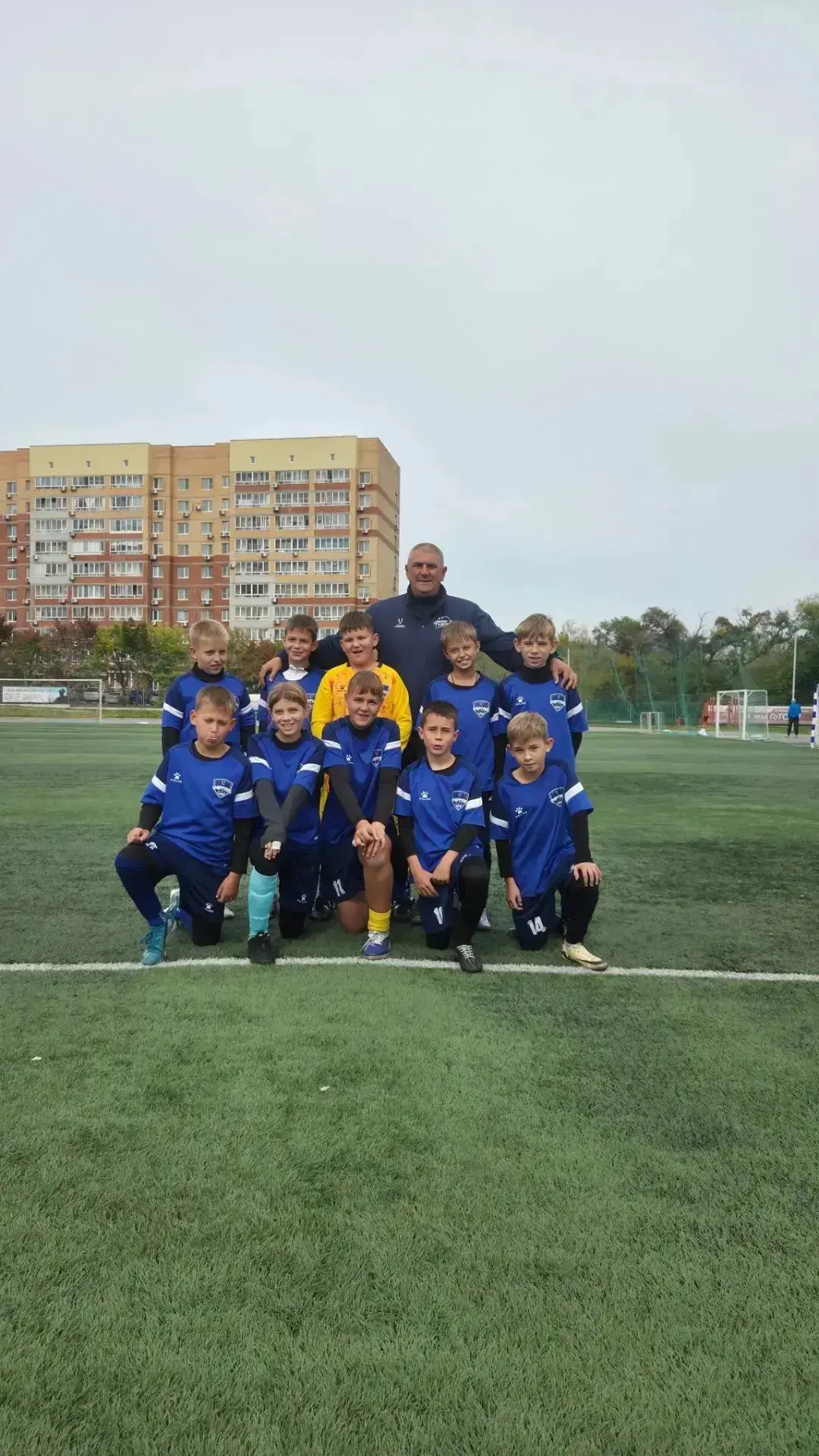 ⚽️🔥 ПЕРВЫЕ ШАГИ К БОЛЬШИМ ПОБЕДАМ: юные футболисты «Фортуны» дебютировали на краевом у...