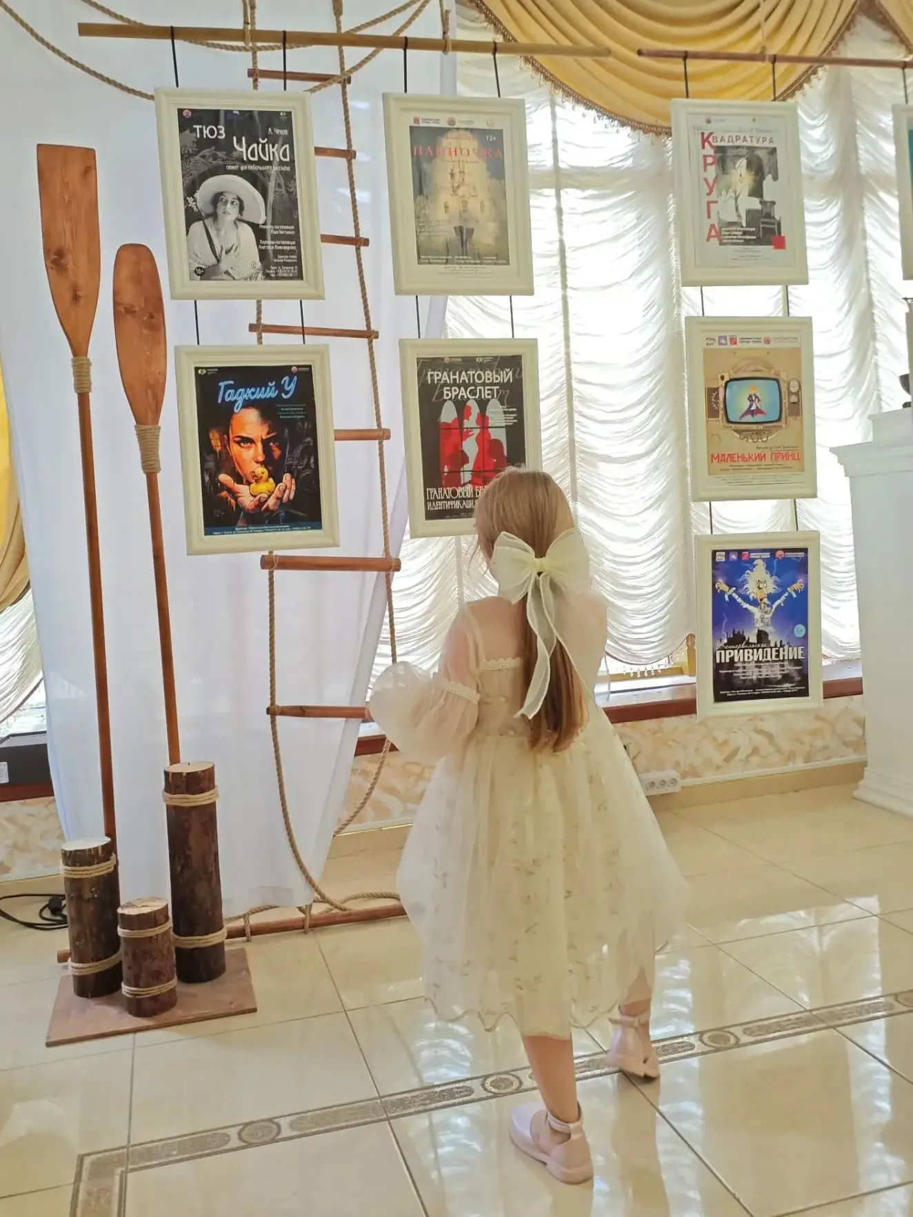 Василиса Полякова в театре юного зрителя на постановке «Маленький принц»