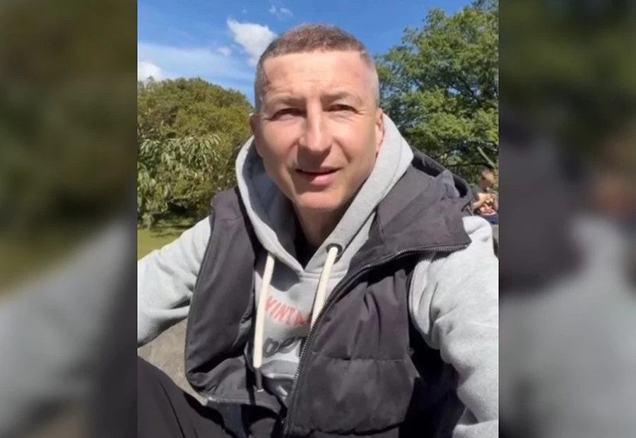 Больной раком Евгений Алдонин сильно опух во время лечения в США