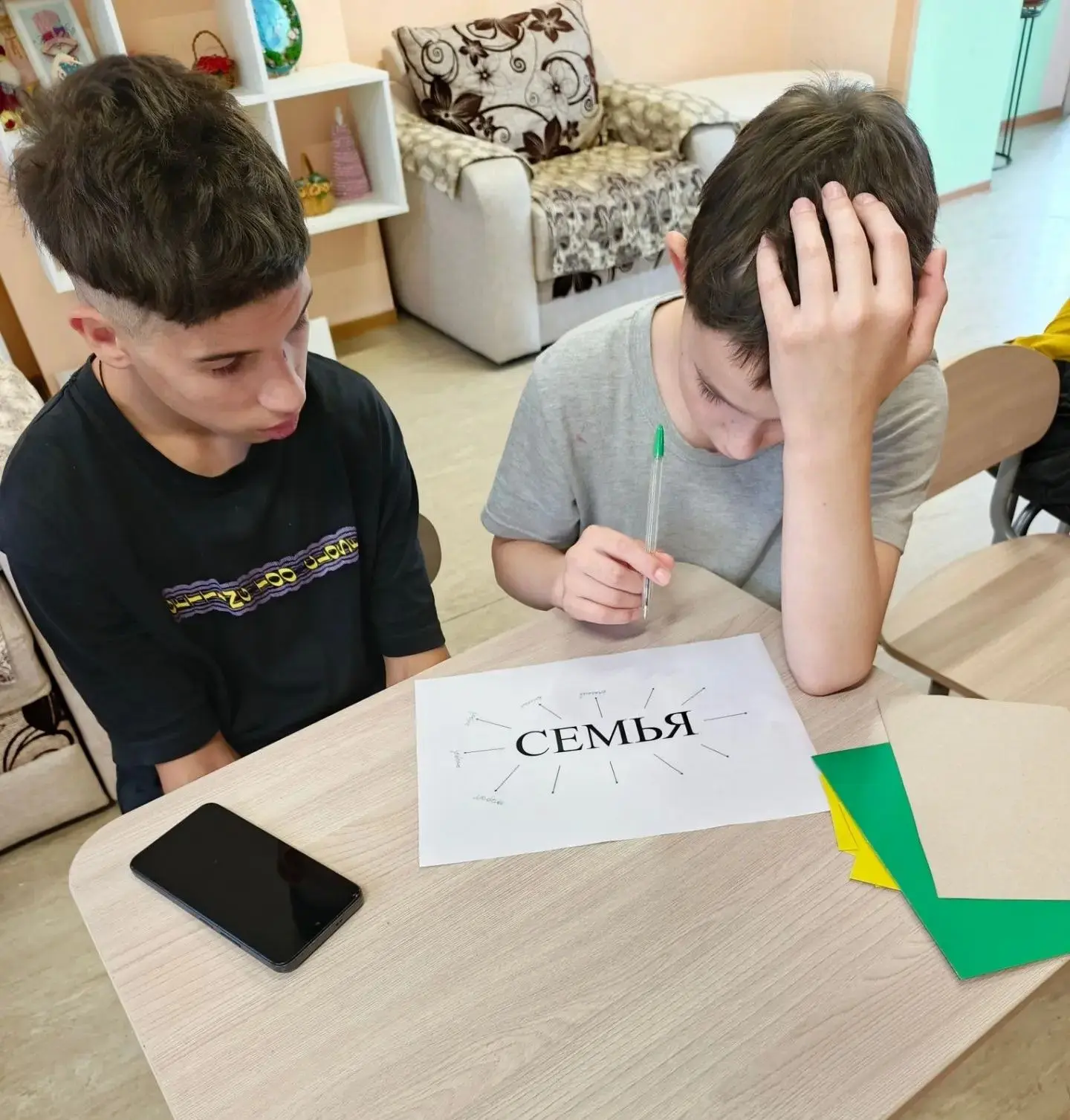 🤗Семья - это про тепло про поддержку!
🛑Казалось бы батл - слово боевое, соревновательное. Но у нас