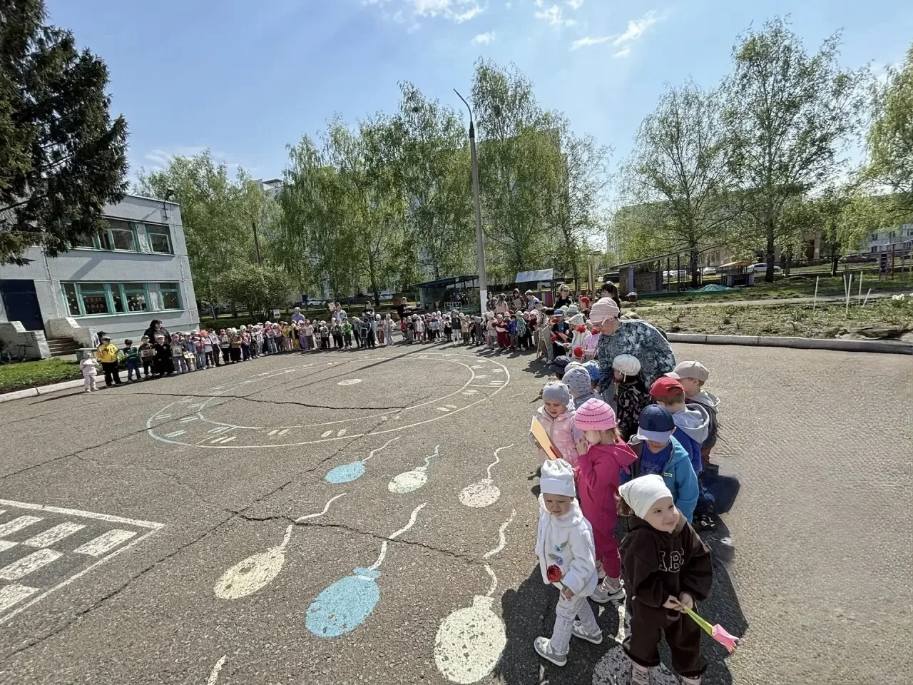 В нашем детском саду состоялось трогательное и важное мероприятие — акция «Бессмертный ...