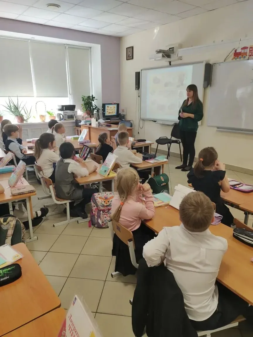 14–15 апреля в нашей школе прошли просветительские беседы с учениками начальной школы на тему «Здоро