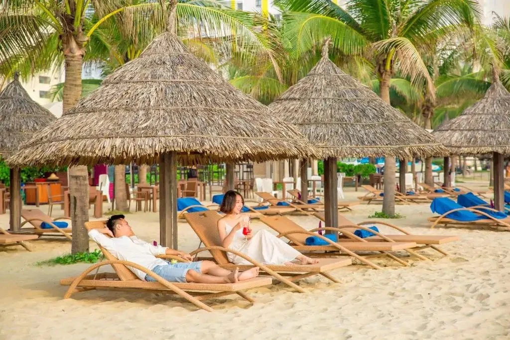 ВЬЕТНАМ🇻🇳ДАНАНГ  🏨Holiday Beach Danang 4*  📍Фактически единственный городской отель в центре Дананга