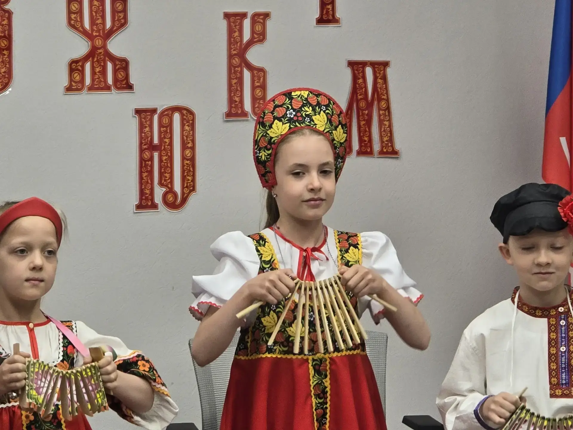 В Лобне отметили День славянской письменности и культуры  В Центральной библиотеке Лобни прошло праз