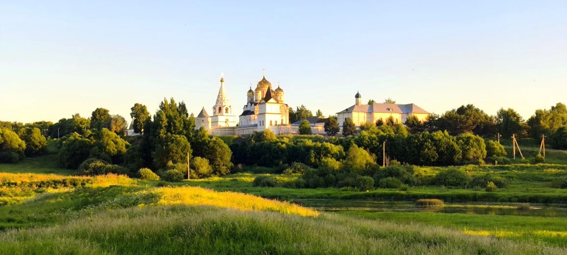 Вечерний Лужецкий монастырь прекрасен ❤️