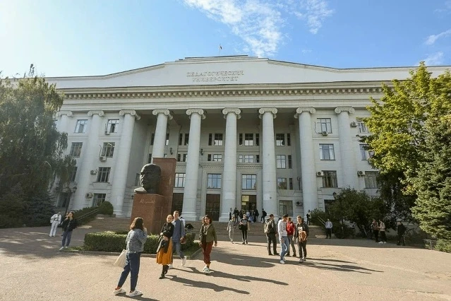 🎓 Восемь стобалльников выбрали Волгоград для учёбы и поступили в ВГСПУ. Они будут осва...