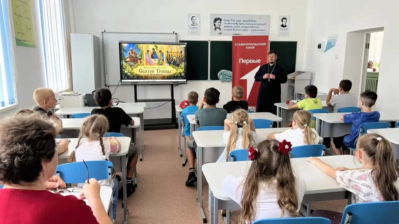 29 июня открыта 2 смена в ЛОУ «Солнышко»!
Сегодня был насыщенный день.
Детям проведен инструктаж по 