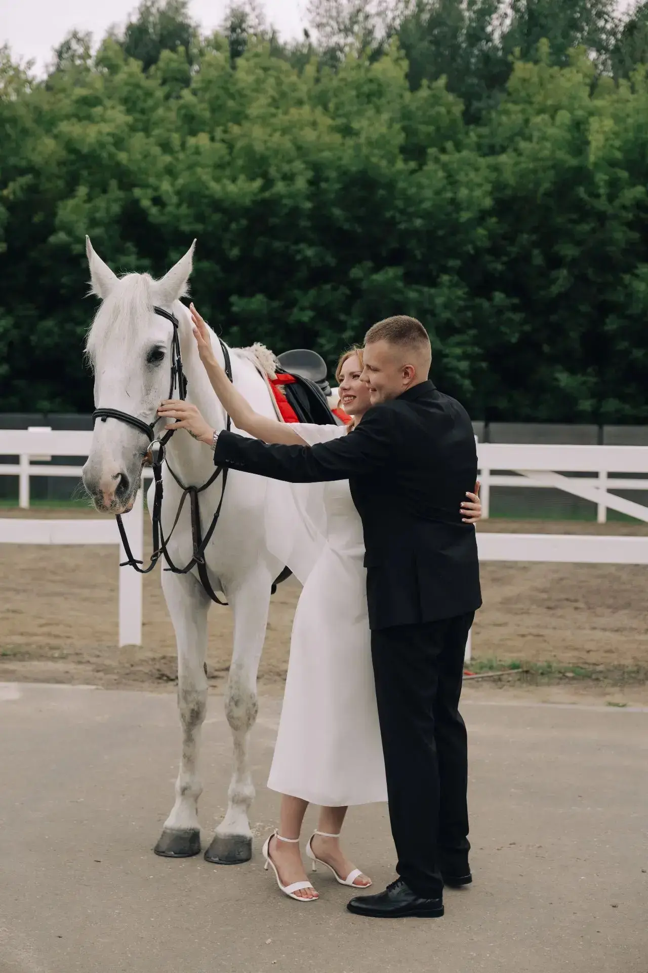 Когда любовь встречается с грацией… ❤️💍✨

В КСК «Золотая Подкова» состоялась первая свадебная фотос