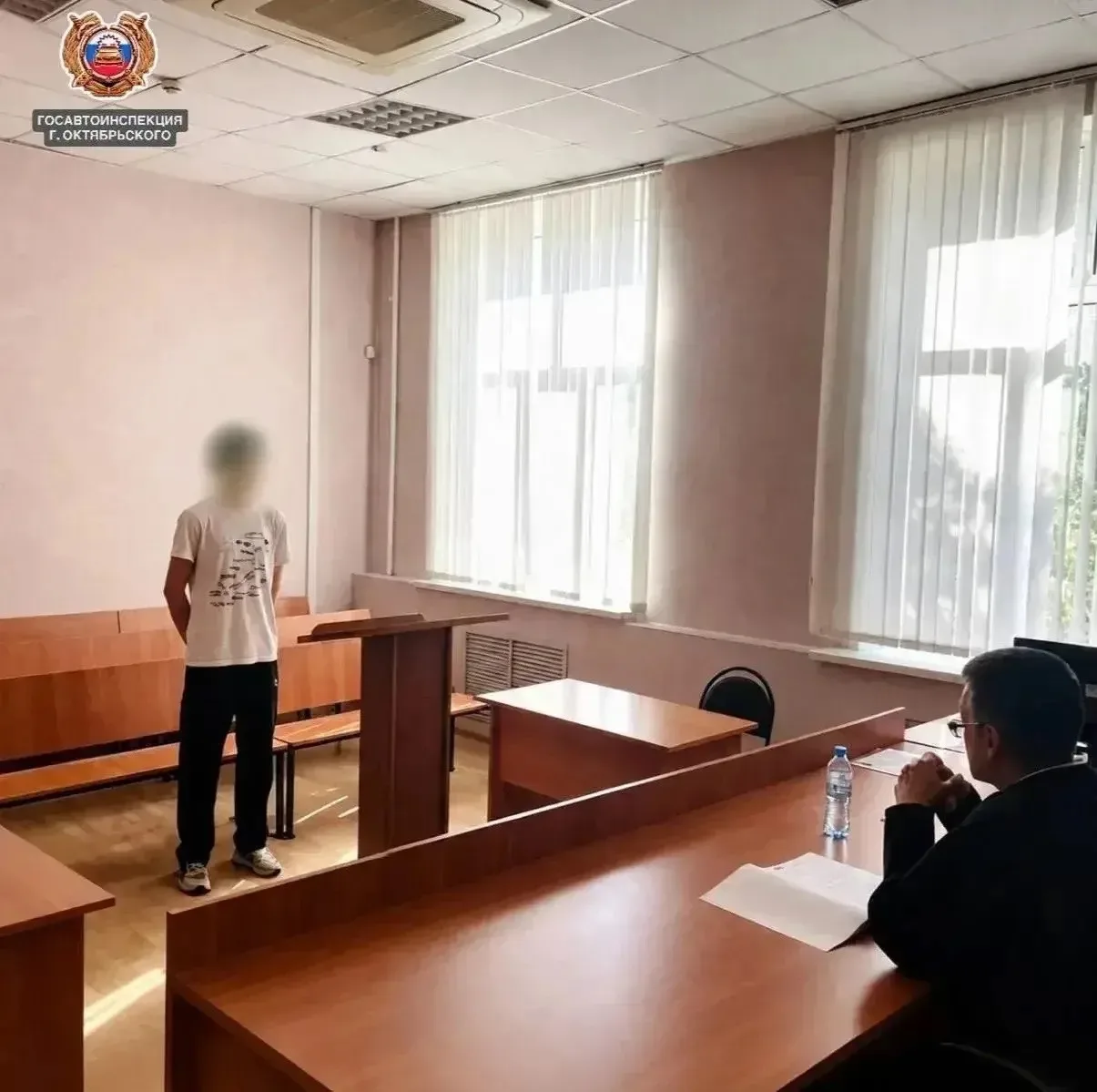 📣19‑летнего жителя Башкирии арестовали на восемь суток за тонировку на ВАЗе  Он отказался её убрать.