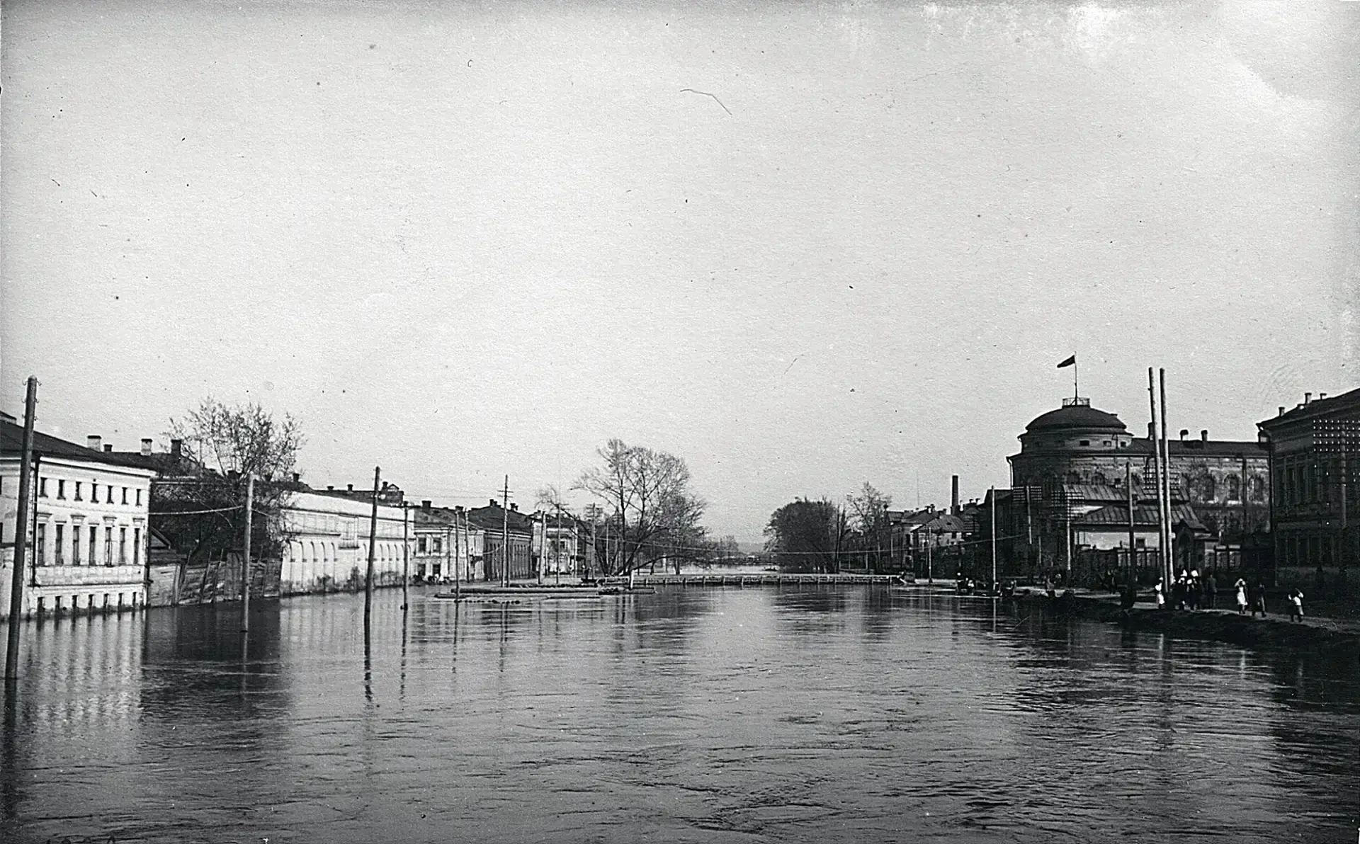1 мая 1926 года, в день солидарности трудящихся, газета «Красная Татария» пишет: