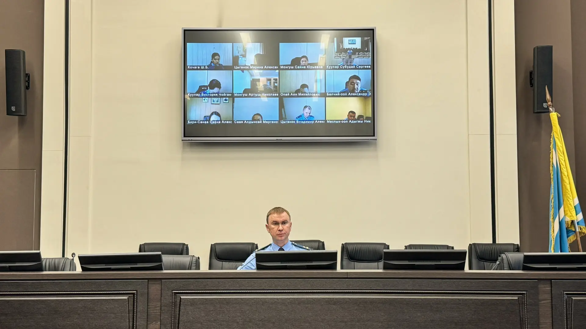 В прокуратуре республики обсудили меры по усилению антинаркотической деятельности

Под председательс