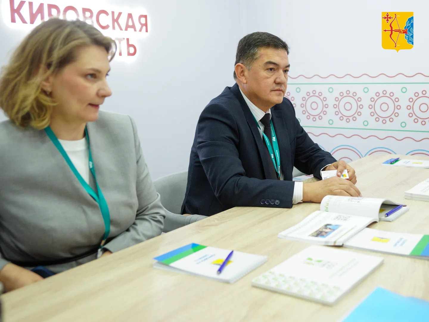 🤝Инвестор из Узбекистана заинтересовался кировскими домокомплектами на площадке международного эконо