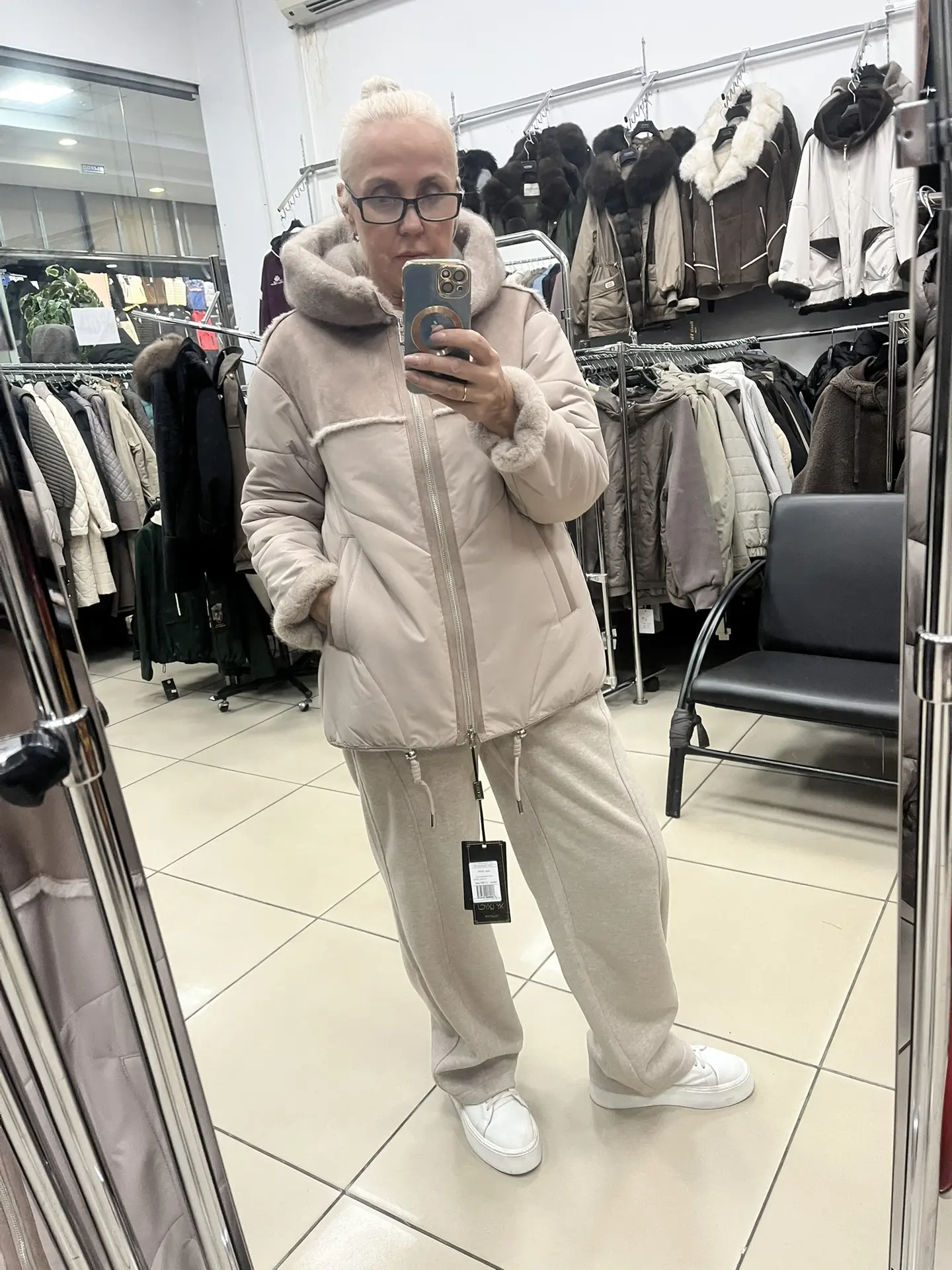 Куртка 14500🔥🔥🔥.                      Брюки 4000🔥🔥🔥