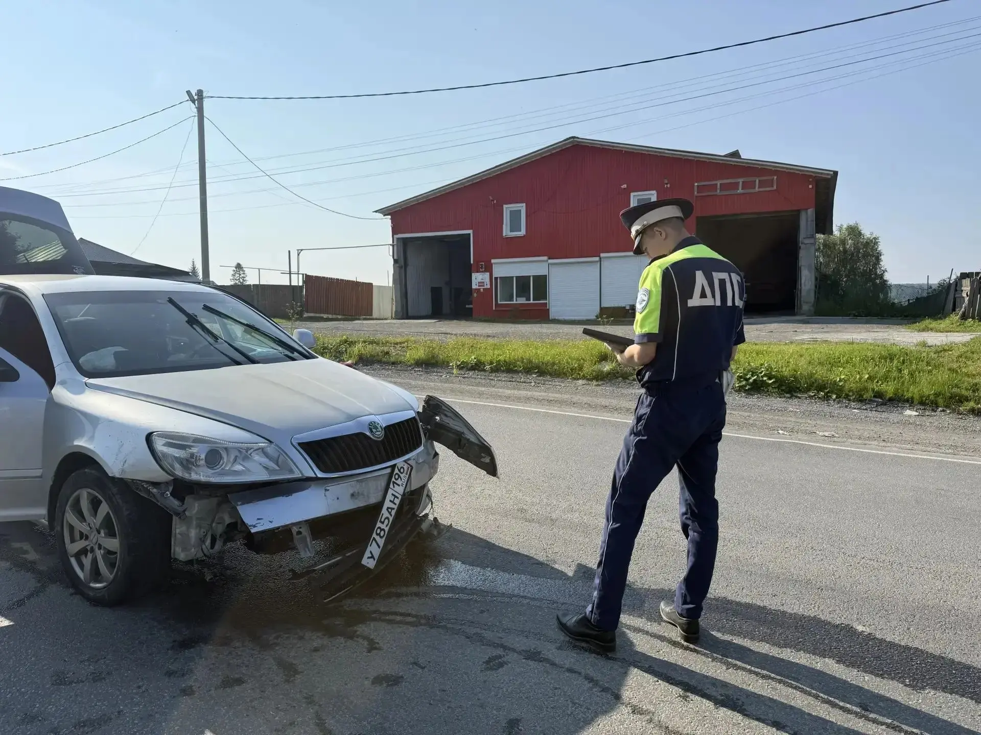 🚔🚨В Первоуральском районе сотрудники Госавтоинспекции устанавливают обстоятельства смертельного ДТ