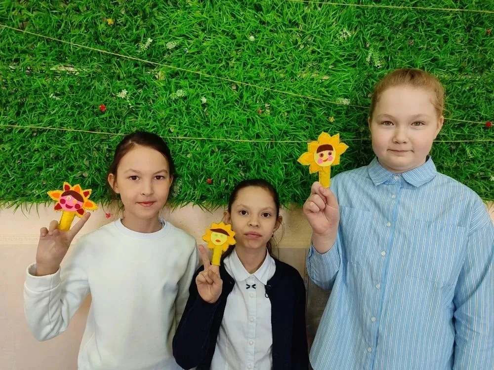 🎭 Экскурсия в Школьный театр! Сегодня мы побывали в гостях у школьного кукольного театра.   Руководи