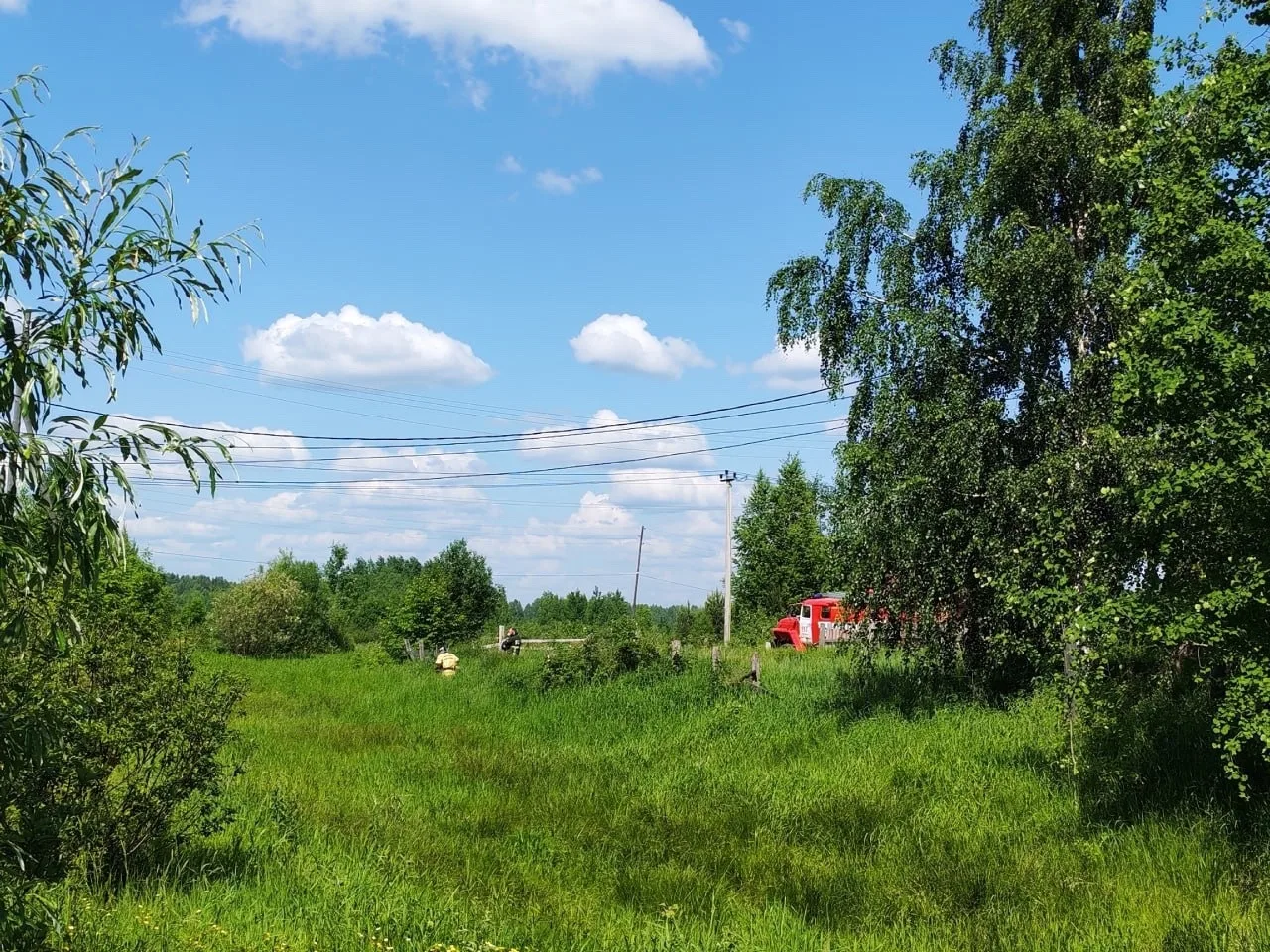 🤷‍♀️ По данным МЧС, пожара в Трёхозёрке не было, а произошло короткое замыкание на под...