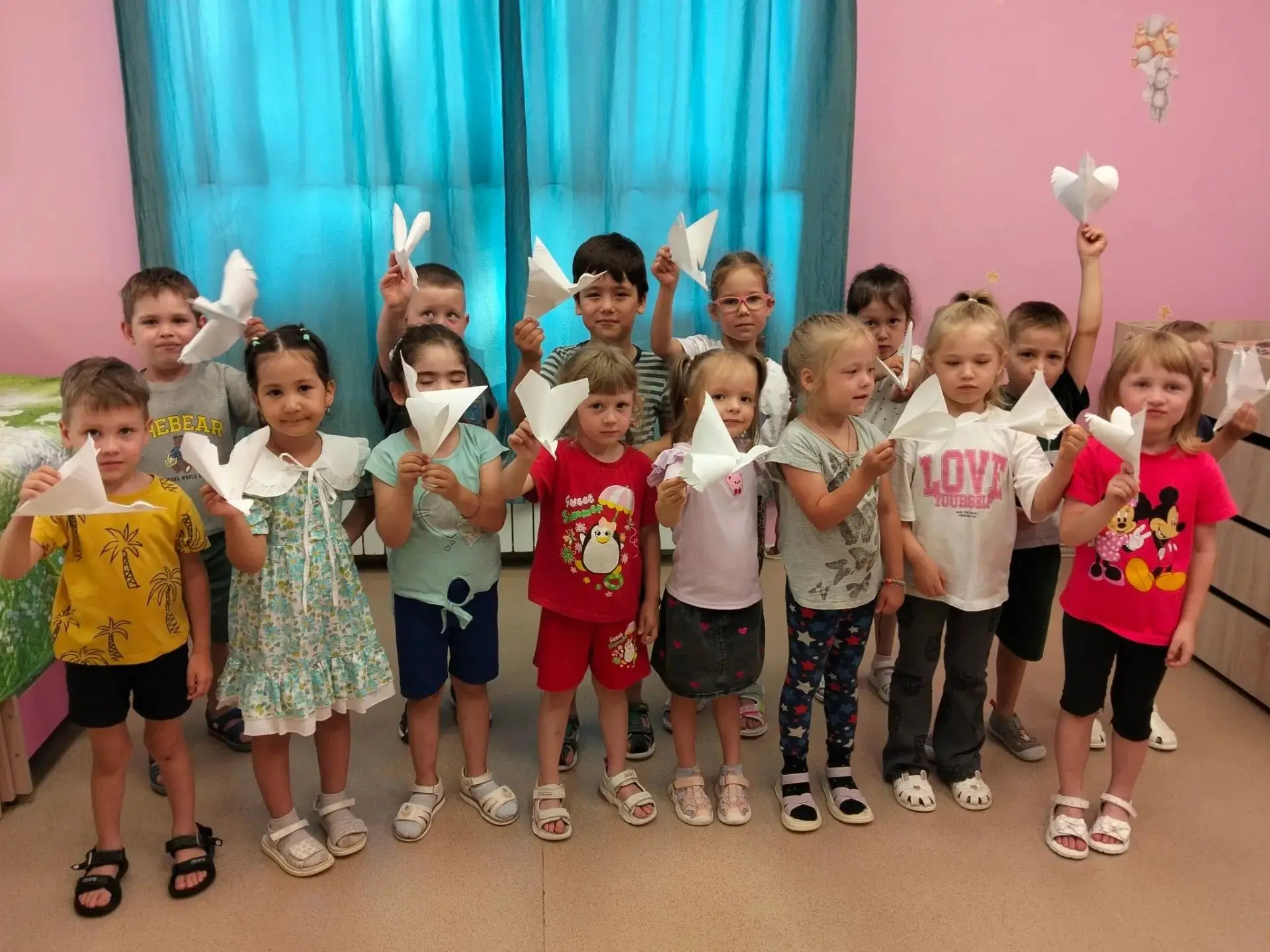 «День памяти детей - жертв войны в Донбассе»/«Донбасста сугыш корбаннары - балаларны искә алу көне»
