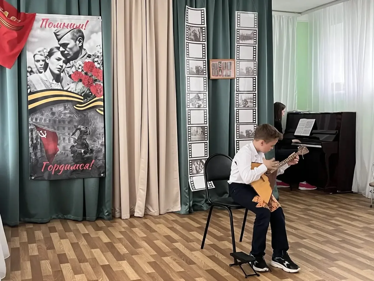 12 и 13 мая  наши юные артисты устроили настоящий концерт для самых маленьких зрителей ...