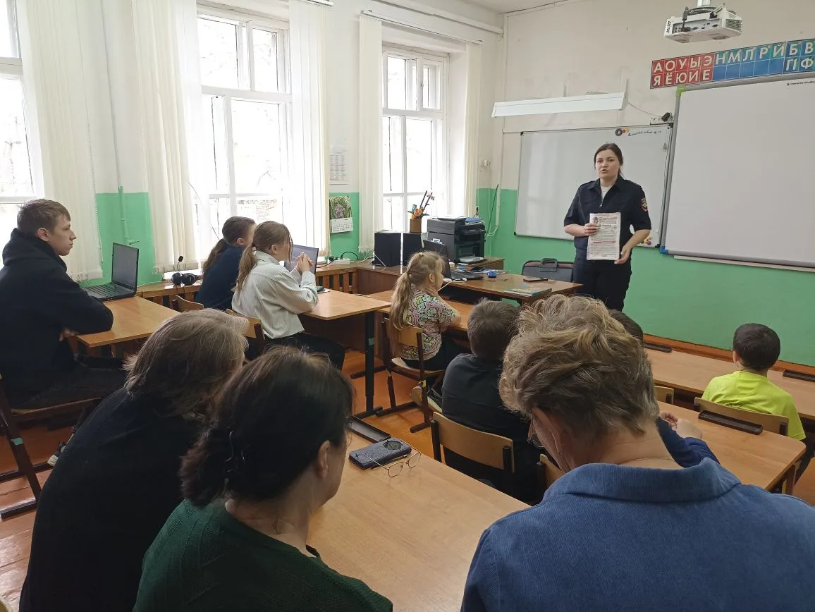 Сегодня Анастасия Сергеевна Харинова - начальник отделения УУП и ПДН МО МВД России "Вох...