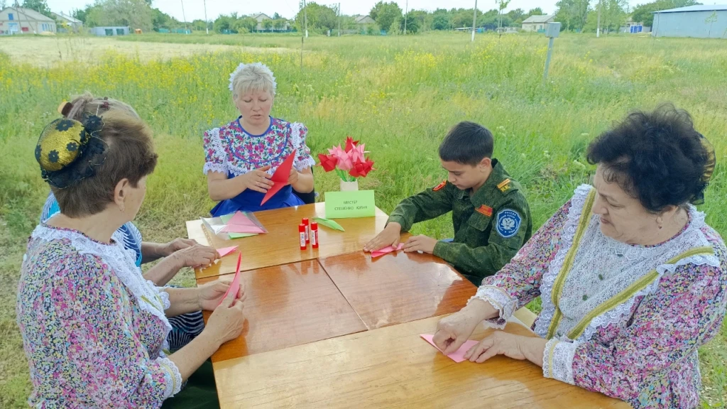 🎼🪗 В хуторе Березовом отпраздновали 121-ю годовщину со дня рождения Михаила Шолохова  ✅ На донской з