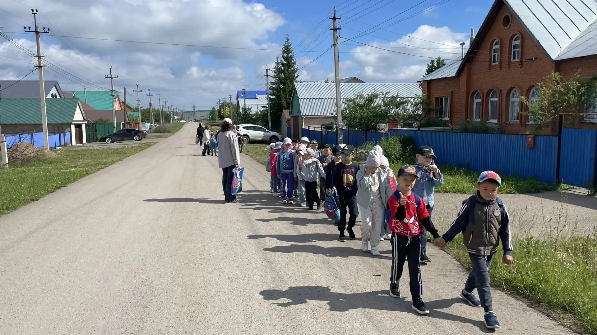 В нашем детском саду прошло удивительное путешествие по экологической тропе! Мы хотели помочь ребята