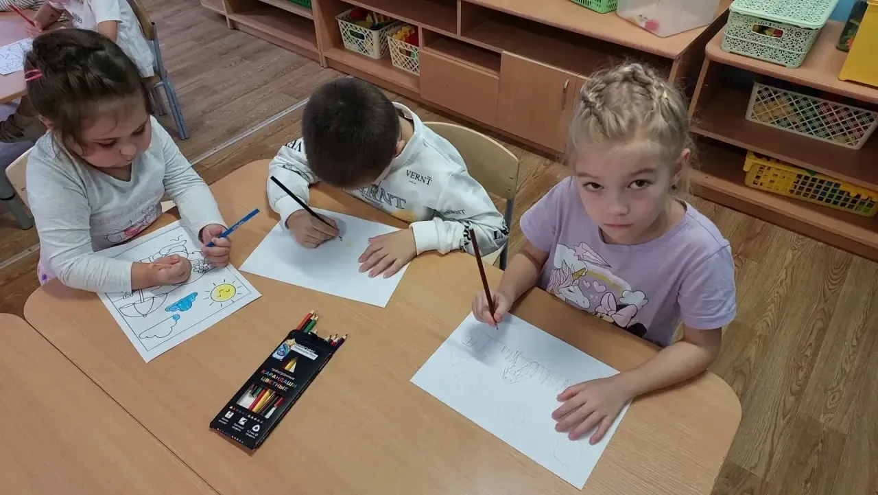«Лето машет нам рукой 👋 Очень жаль, но оно уходит.