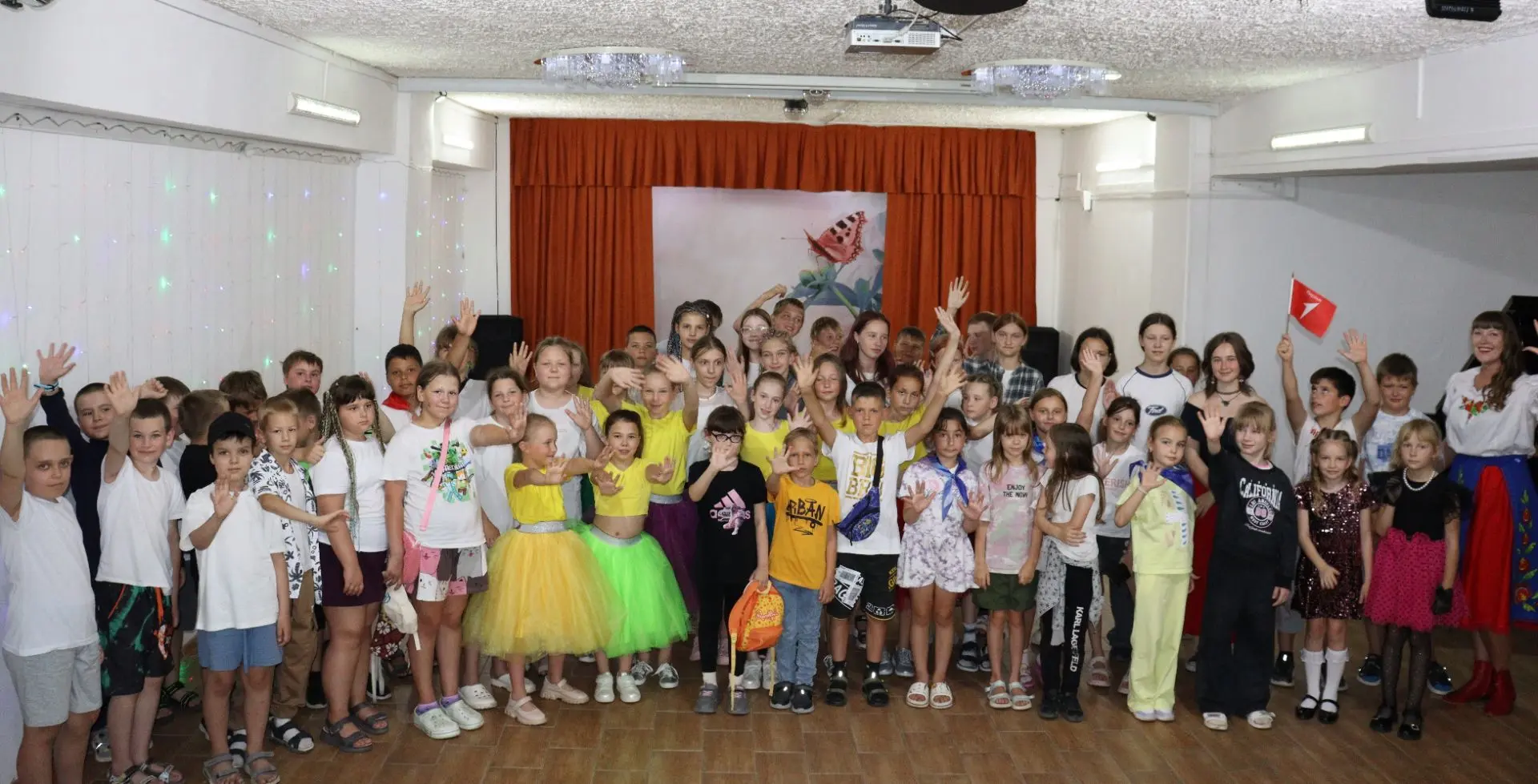 🇷🇺🌞16 июня в ДШИ ст. Должанской прошла концертная программа «Родина моя — Россия» для ребят из ле
