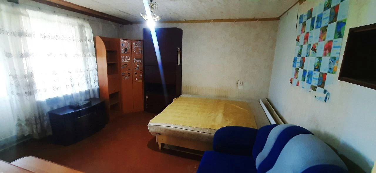 Продам 1-комн. Центр, р-н 11й поликлиники, 9/9, панель, 30м.кв., не угловая. Шикарный в...