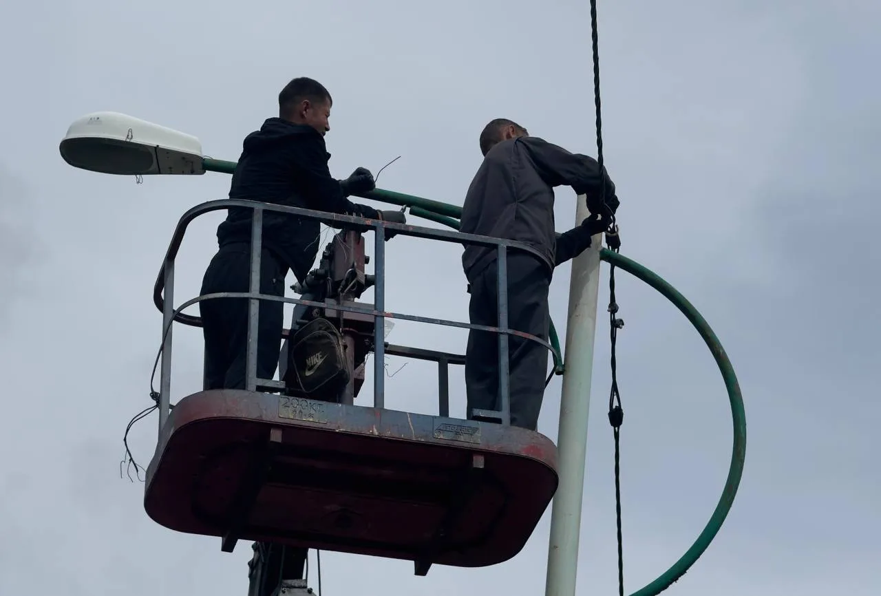 ⚡️ПОЧТИ ПОЛСОТНИ УЧАСТКОВ УЛИЧНОГО ОСВЕЩЕНИЯ ПРИВЕДЕНО В ПОРЯДОК В БЕЛОГОРСКЕ В ТЕКУЩЕМ...
