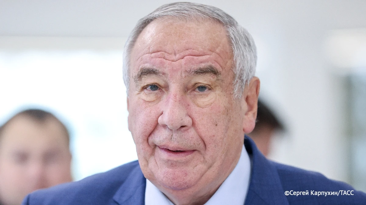 👔"Главное — до Олимпиады дотянуть". Шамиль Тарпищев похвалил игру Даниила Медведева в ...