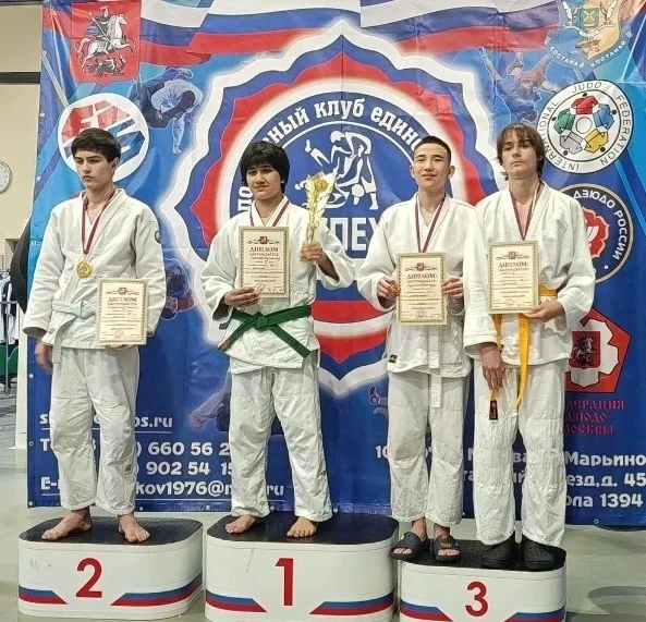 🥋 Открытый турнир по дзюдо ко Дню защиты детей: юные спортсмены показали характер!