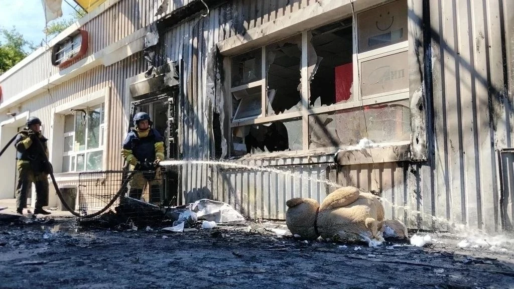 1 человек погиб, ещё 12 человек пострадали из-за атак БПЛА в ДНР вчера (18.06.2026).

В Горловке в р