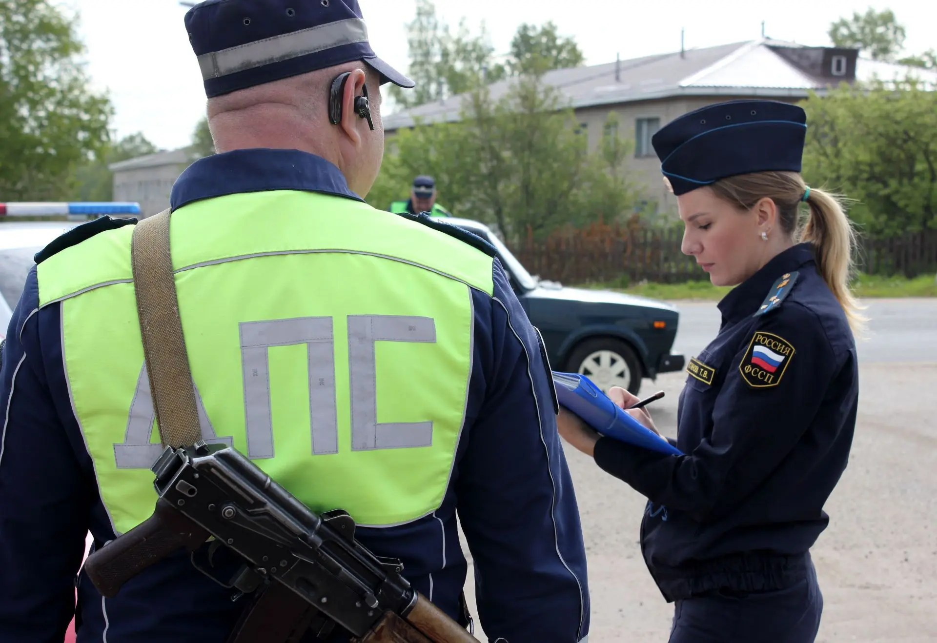 Смолянка оплатила долги после ареста автомобиля
