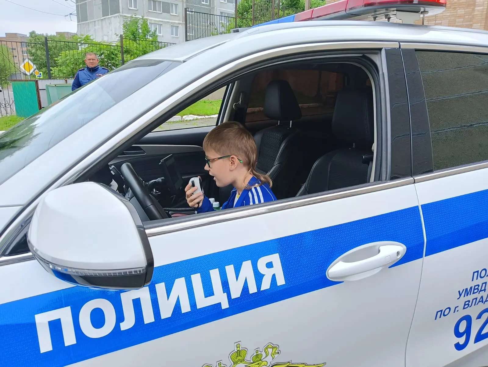 Во второй половине дня  к ребятам приехали сотрудники транспортной полиции и отдела про...