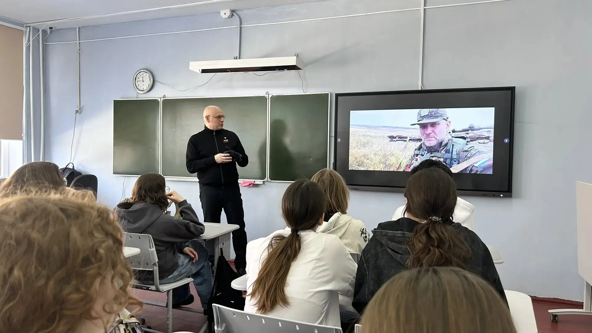 📌Есть встречи, которые меняют что-то внутри нас. Когда живая история входит в класс — и вдруг абстра