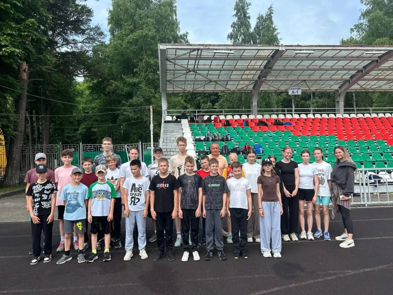 #Плавание_НФ

🏊‍♂️ Лето, спорт и движение к новым результатам!

В отделении плавания ЦСШ №1 продолж