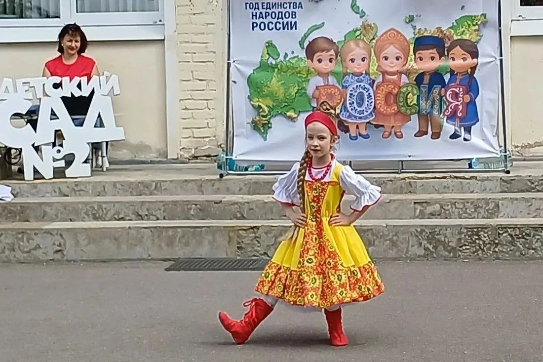 Настоящий праздник любви к Родине устроили накануне в детском саду № 2 Петродворцового района. Ежего