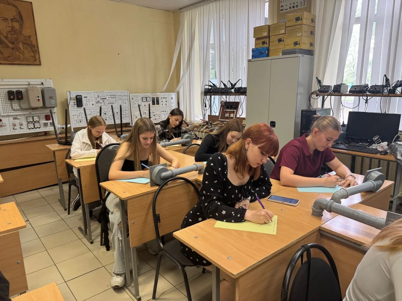 Письма тепла  для ребят, переживших Старобельскую трагедию 💌  Слово способно лечить не хуже лекарств