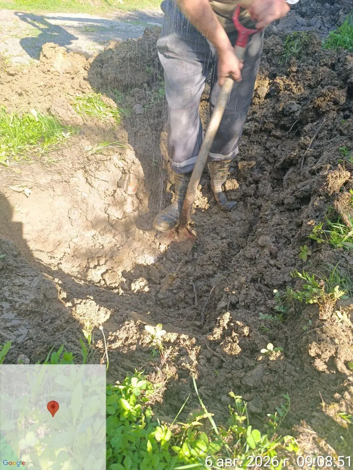 Устранили порыв по улице Октябрьской в посёлке Кутаис, заменив участок старой металличе...