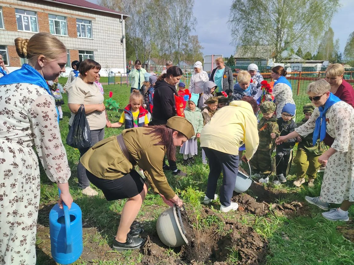 👉Пятый год подряд дети вместе с воспитателями и родителями принимают участие во всерос...