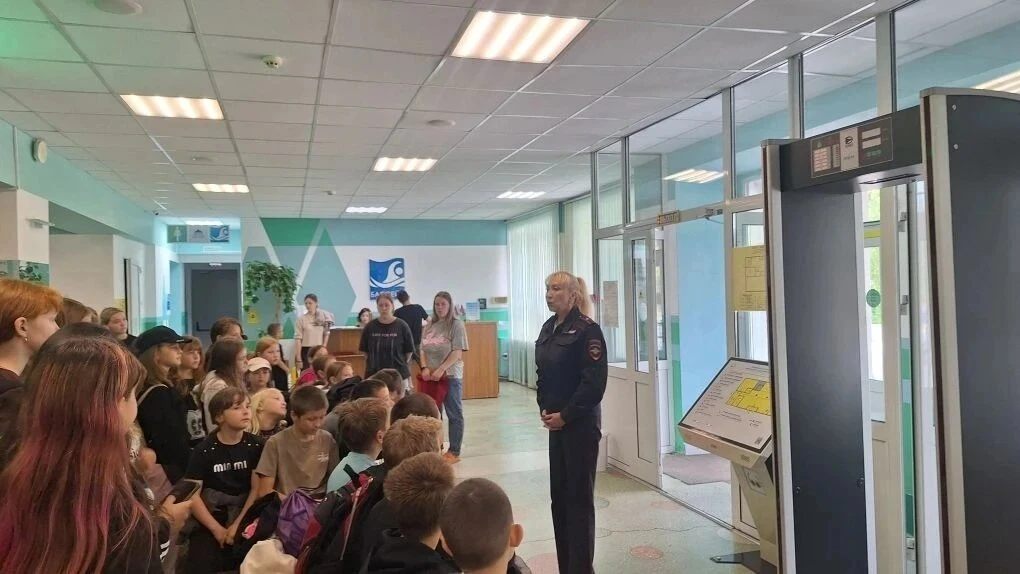 В п. ГРЭС провели профилактический рейд среди детей и молодежи

Полицейскими отделения полиции «ГРЭС