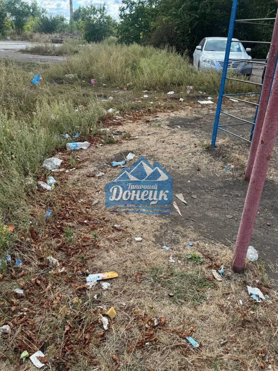 Состояние детской площадки на ул. Бирюзова, 35