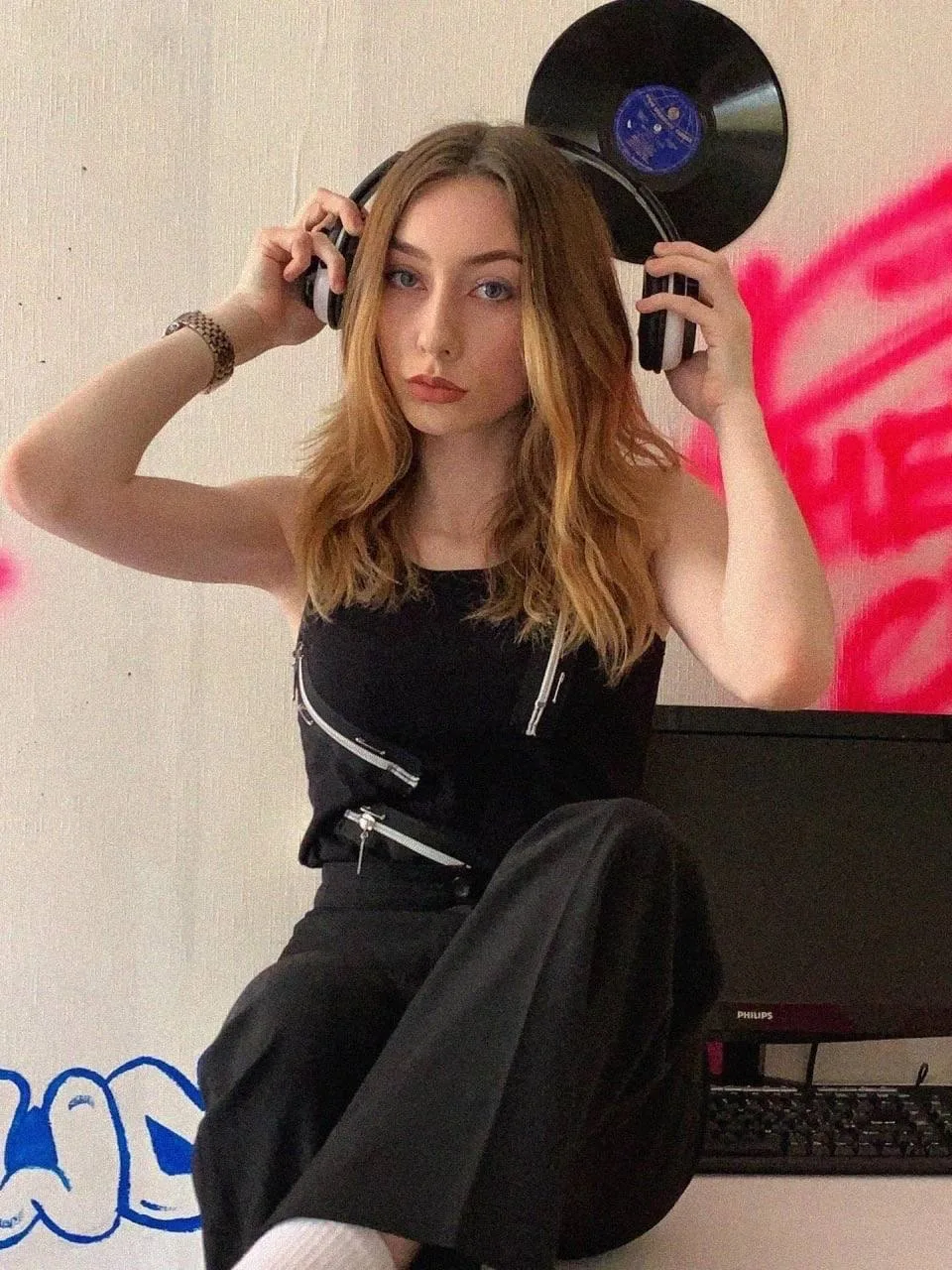 👧 Анюта, 18